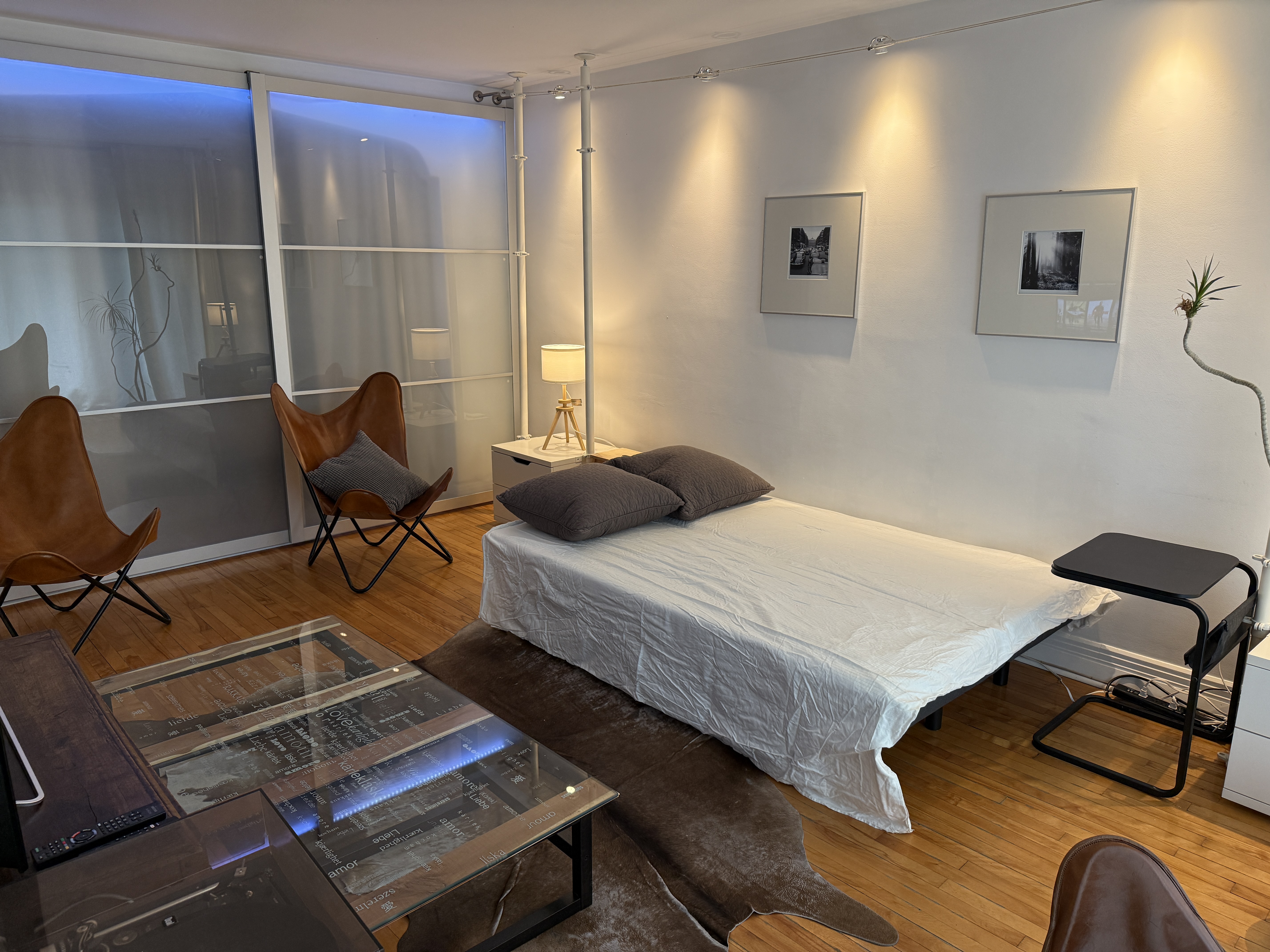 OasisUrbain : 4 Ch | wifi + fiber | Gym & Sauna | electric car | Métro Udm CHU | housekeeping | 482273136