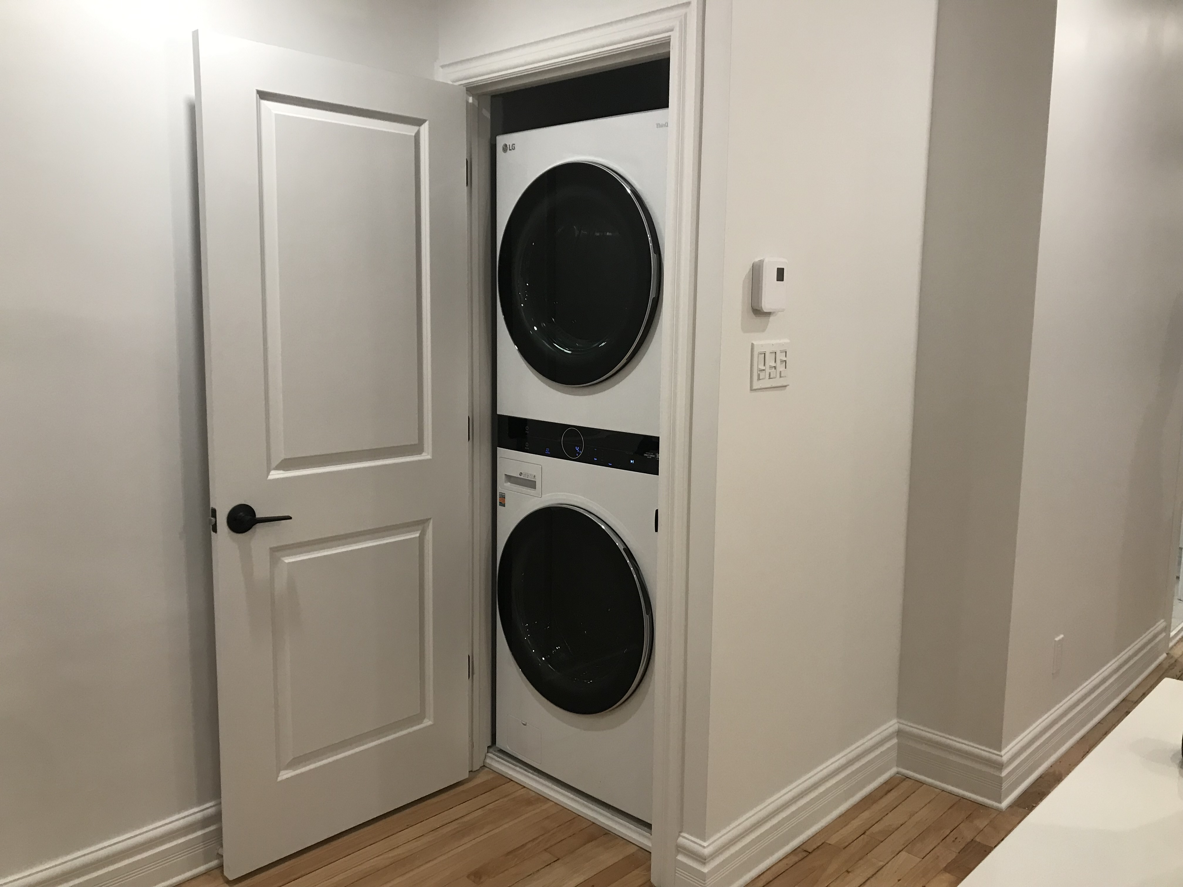 🇫🇷 Cession de bail / Lease transfer – 4 ½ à 5 min du métro Joliette – 1730 $ / mois  | 2093780136