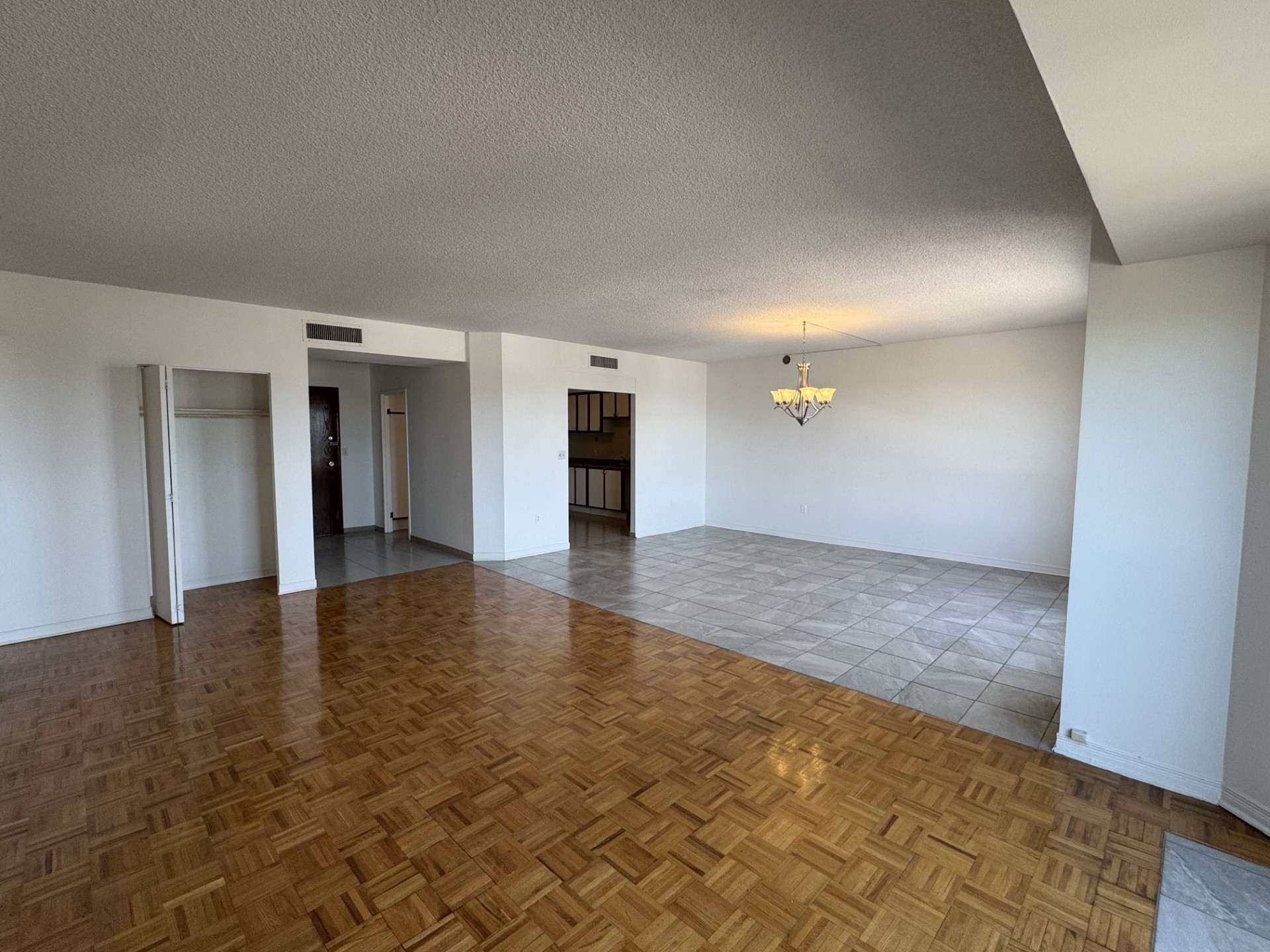 Appartement 4½ 5½ a Louer ST-LEONARD/CONDO LOGEMENT A LOUER | 813076567