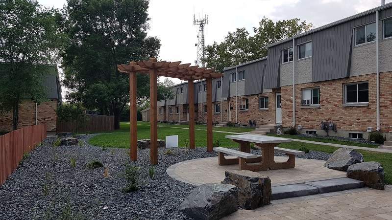 650/660 Kimberly | 650/660 Kimberly, Winnipeg | 2960535