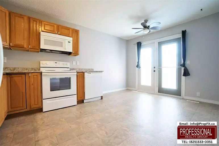 PET WELCOME! OWN DECK + FENCED YARD + 1-SIDE GARAGE! NOTHING SHARE! | 1208 36 Street Northwest, Edmonton | 2869169