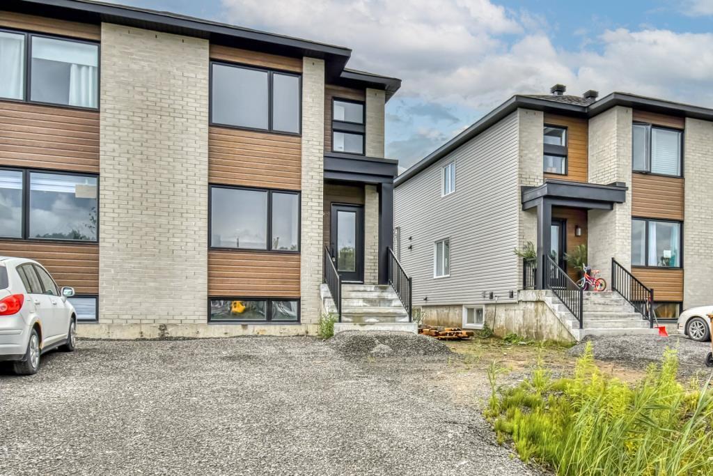 Grande spacieuse et luxueuse maison neuve de 3 chambres à louer. Disponible à louer !!! | 3235660