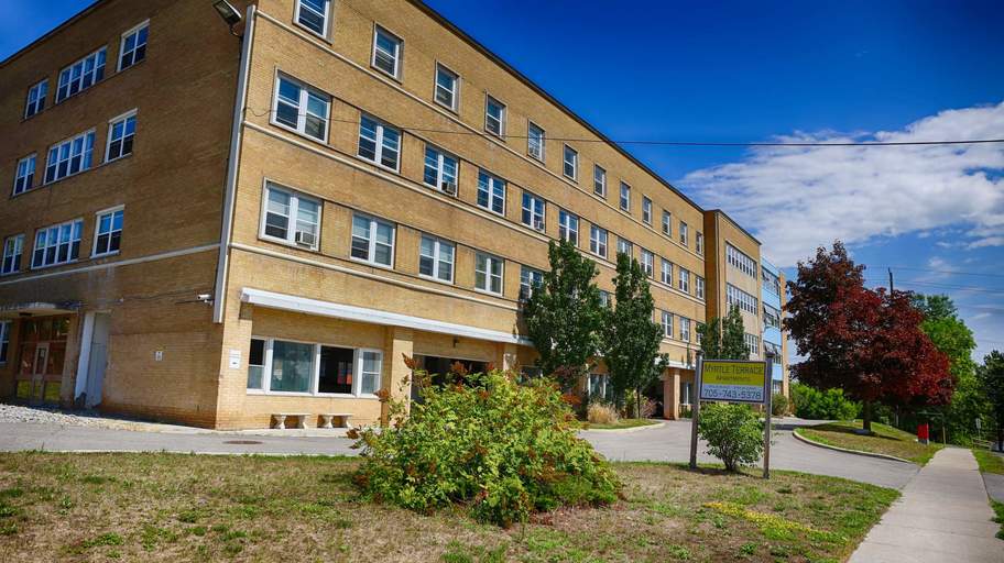 200 St Lukes Ave | 200 St Lukes Ave, Peterborough | 2874533