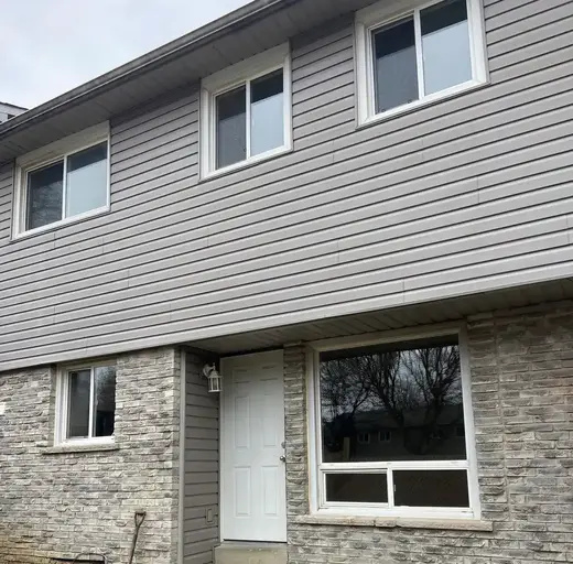 700 Parkhill Road West | 700 Parkhill Road W, Peterborough | 3082778