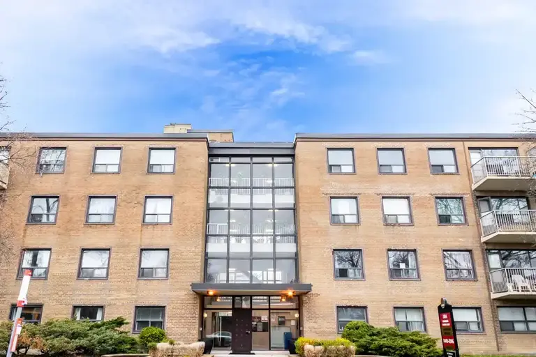 Lawrence Apartments | 1004 Lawrence Avenue East, Toronto | 2834948