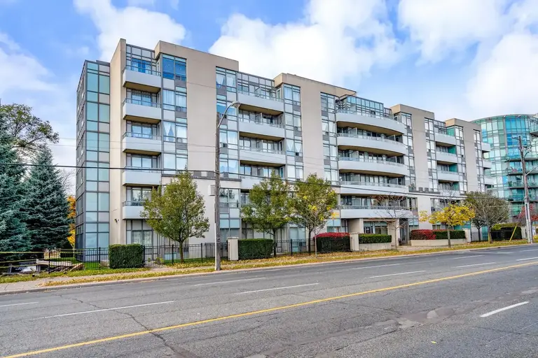 Samru Towers | 3810 Bathurst Street, Toronto | 2904079