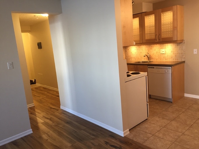 One bedroom, 5 min walk to MacEwan, South of Unity/Oliver square | 10330 113 Street, Edmonton | 2982997