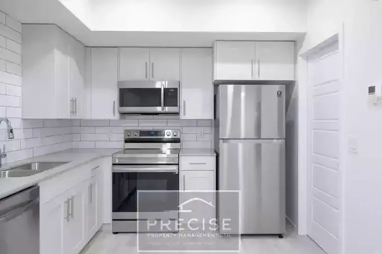 GREAT SUITE IN ORCHARDS | 760 Orchards Boulevard Southwest, Edmonton | 2938922