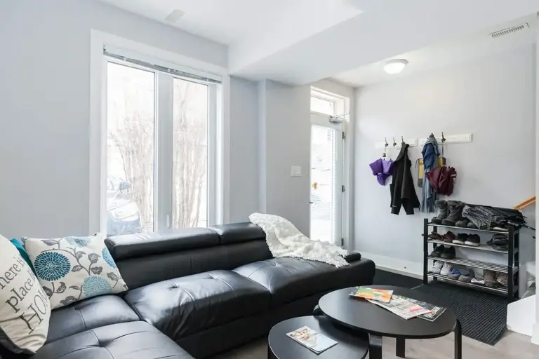 179-181 Henderson | 179-181 Henderson, Ottawa | 3081909