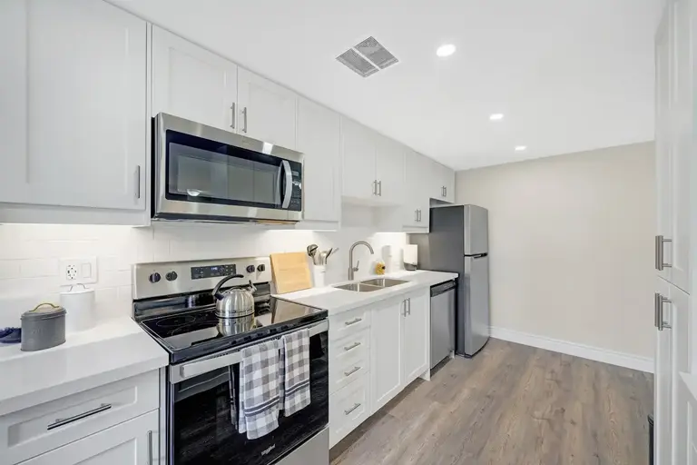1791 King Street East | 1791 King Street East, Hamilton | 2940358