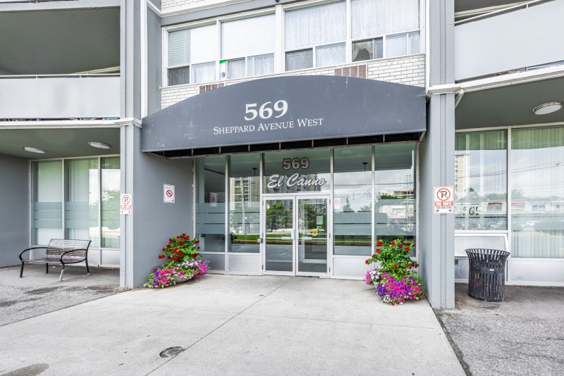 569 Sheppard Avenue West | 3180878