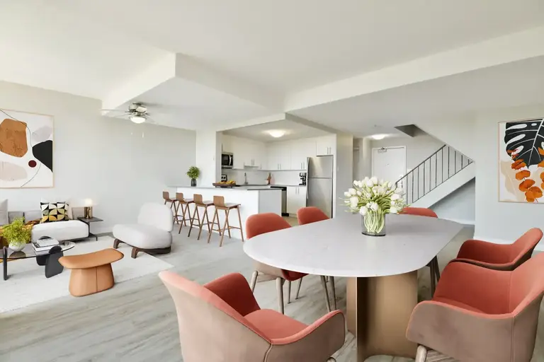 Castle Hill | 1000 Castle Hill Crescent, Ottawa | 2846085
