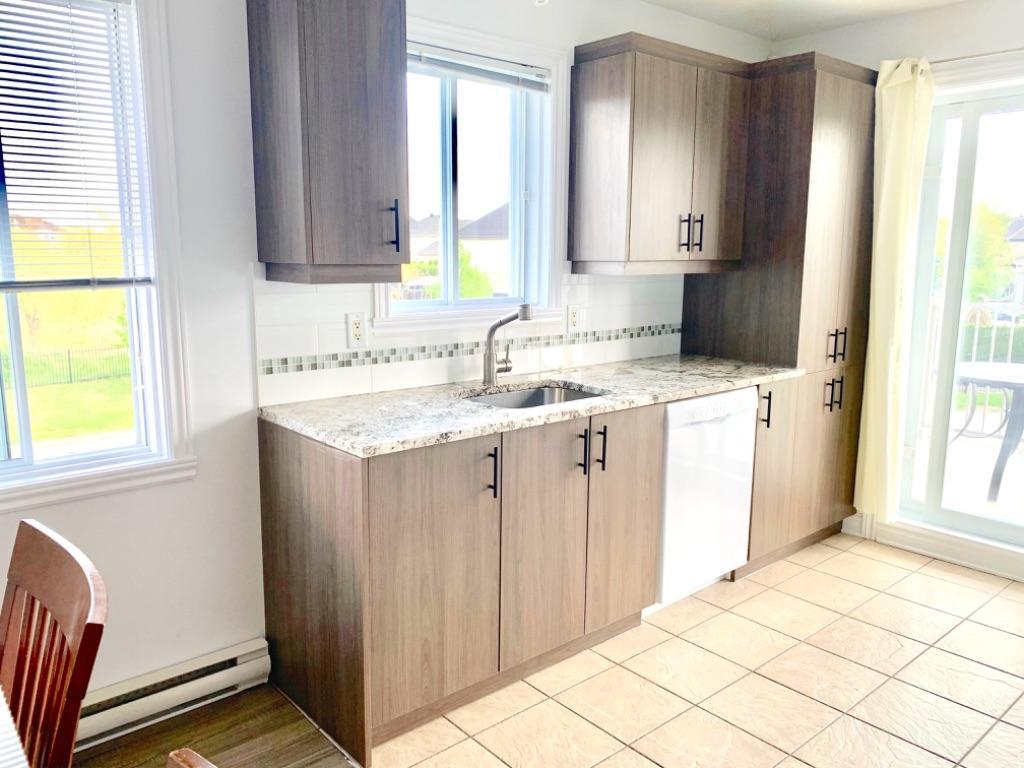 4 1/2 Condo Hotel a Chomedey Tout Tout Inclus de A à ZZZZZZ. | 3311521