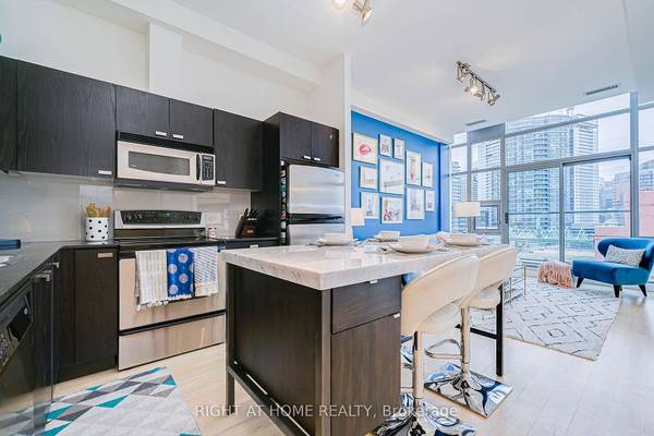 1+1 Bedroom, 1 Bathroom - Tip Top Lofts | 2693976