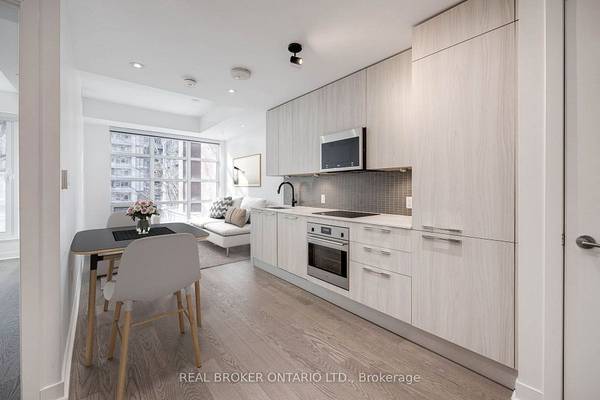 1 Bedroom, 1 Bathroom - Kingly Condos | 3213173