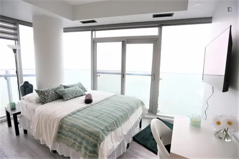 1 room room of 73 m² in Toronto | 2696273