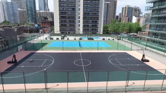 1 room room of 82 m² in Toronto | 2696275