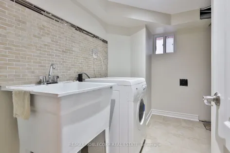 5 rooms house of 65 m² in Toronto | 2695611