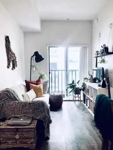 Gertie's House | 1539 Comox Street, Vancouver | 2993148