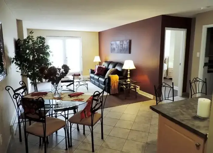 Baseline Court | 1815 Baseline Road, Ottawa | 2892410