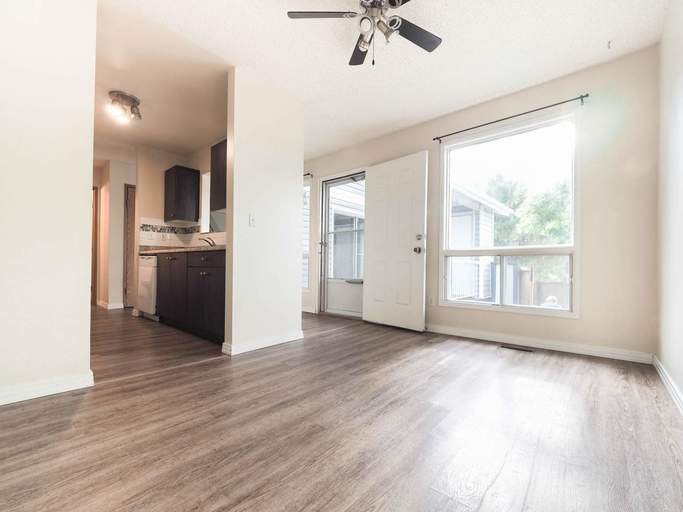 Southview Gardens | 1204 54 Street, Edmonton | 2907546