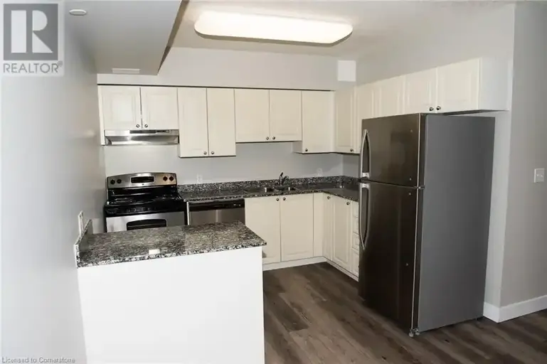 239 AUBURN Drive Unit# 817 | 239 AUBURN Drive Unit# 817, Waterloo | 2886255