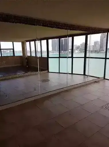 RIVERFRONT VIEWS! FINEST Skyline Unit! | 515 Riverside Drive West, Windsor | 3018471