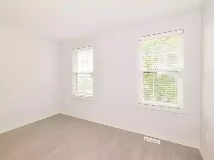GORDON Terrace University Home! | 803 Gordon Street, Guelph | 3036235
