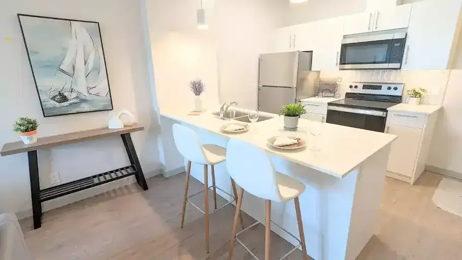 THE POINT at 1125 Pembina - PET FRIENDY Apartment Complex! | 1125 Pembina Highway, Winnipeg | 2920234