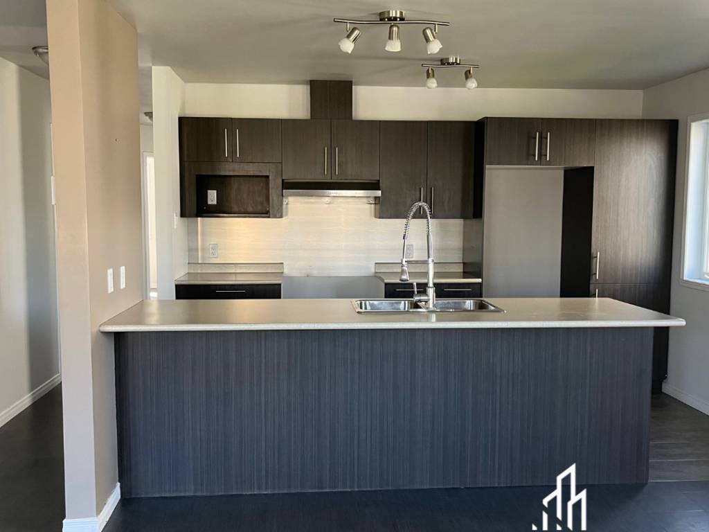 1359 Rue De L'Escarpe | 2824464
