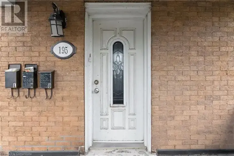195 VICTORIA Street N | 195 VICTORIA Street N, Kitchener | 2887399