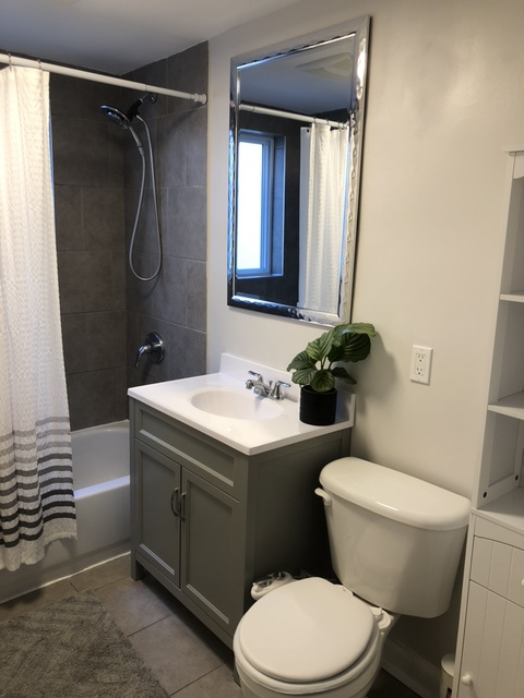 Beau Apt. 3 Chambres à Louer | 2826281