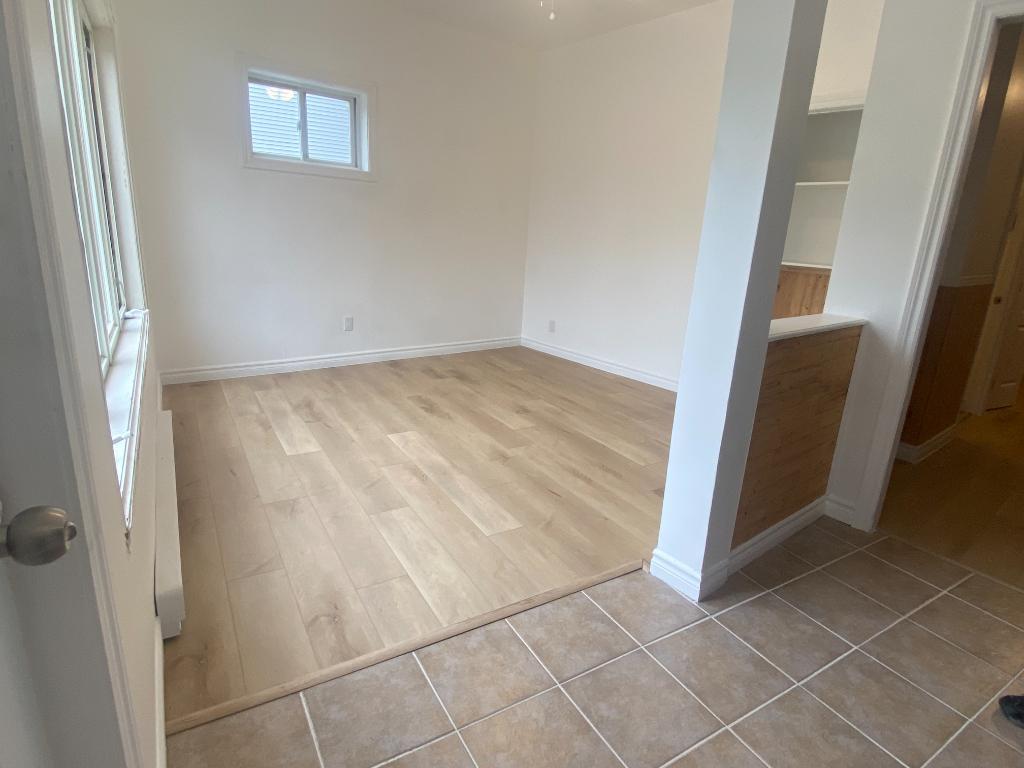 3 1/2 à lourer au rez-de-chaussée entièrement rénové | 2826763