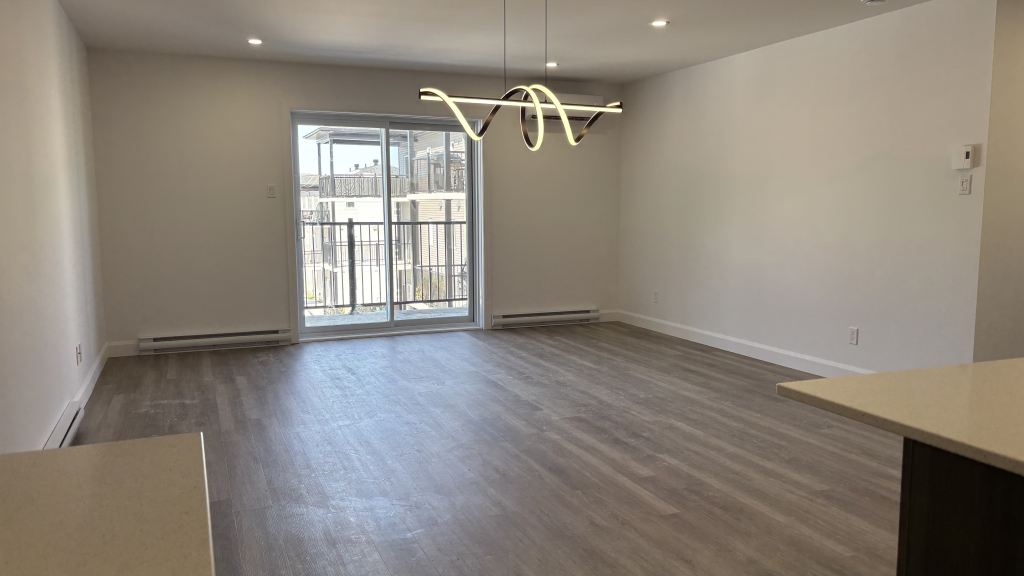 5 ½ NEUF | EAST ANGUS | DÈS MAINTENANT | 2826853