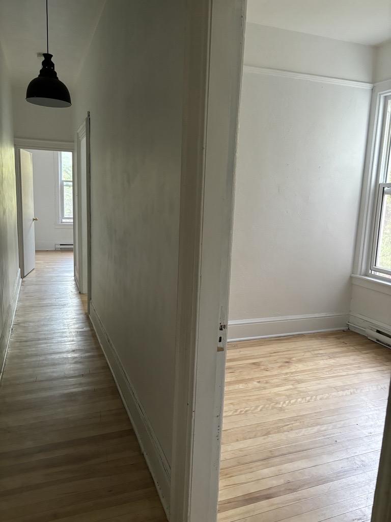 Immeuble - 572 Rue Dufferin 5 Et Demi - Secteur Centre-Ville | 2826875