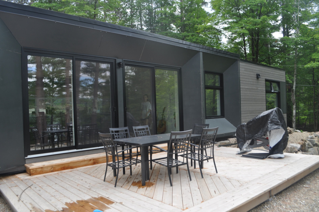 Maison 2 Ch. à Louer, Grand Terrain | 2827617
