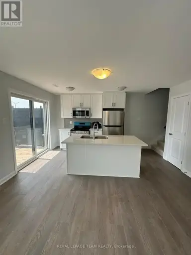 1421 CREEKWAY PRIVATE | 1421 CREEKWAY PRIVATE, Ottawa | 2828200