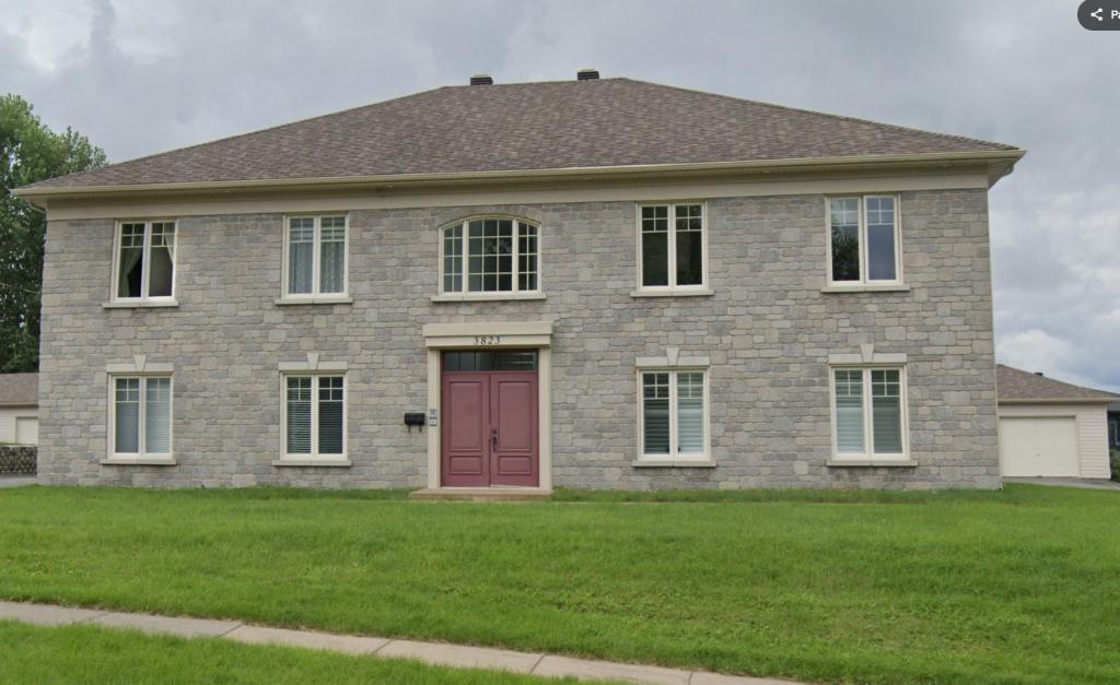 LOGEMENT (4 1/2) À LOUER AVEC GARAGE SECTEUR SHAWINIGAN NORD | 2828555