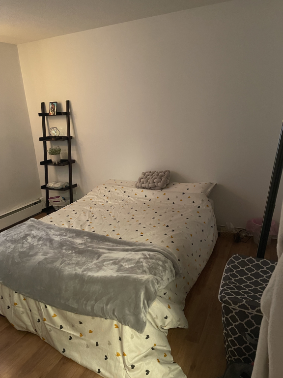 4½ à 1025$/mois, Eau Chaude Et Chauffage | 2828573
