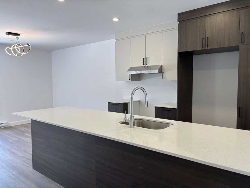 4 ½ NEUF | EAST ANGUS | DÈS MAINTENANT | 2828648