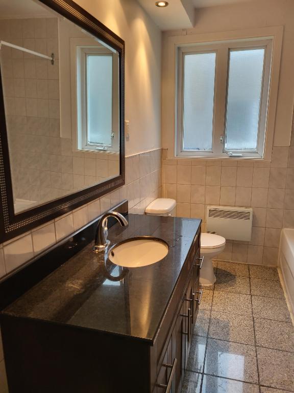 5 et demi très bien situé semi meublé | 2829786