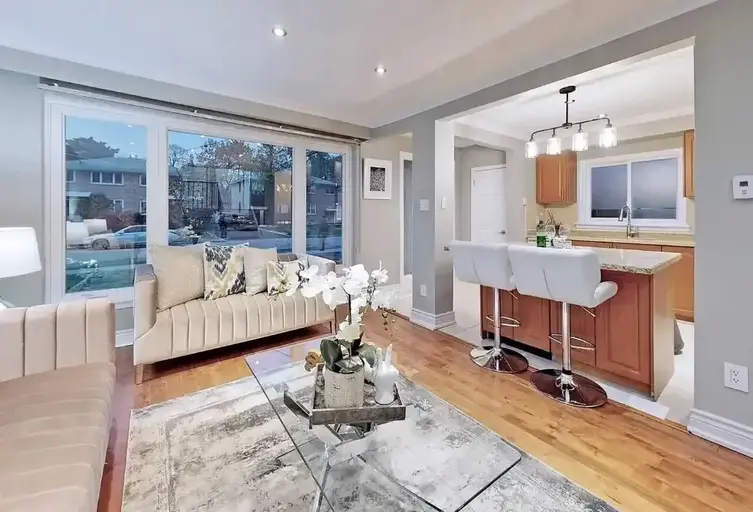 65 Holcolm Rd., North York, Ontario, M2N1C8, Canada | 65 Holcolm Road, North York | 2830054