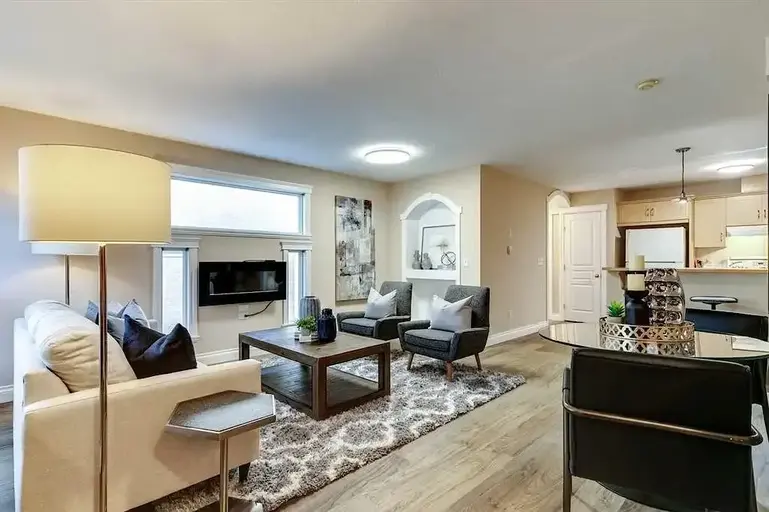 2 Bed 2.5 Bath Townhouse with Developed Basement in Windsor Park | 2 - 518 56 Avenue Southwest, Calgary | 2913199