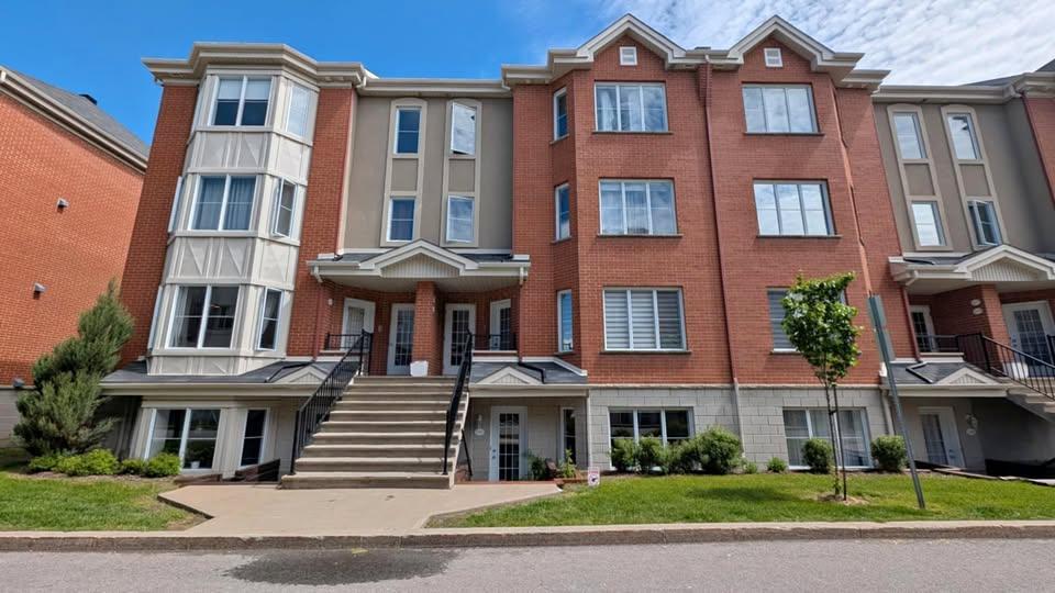 Condo 4 1/2 à louer | 2830276