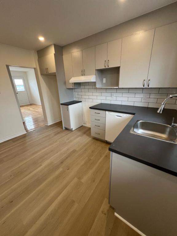 4 1/2 à louer Montréal/St-Michel | 2831256