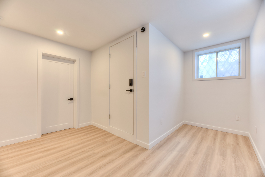 3 ½ Rénové Dans Le Nouveau-Rosemont | 2846574