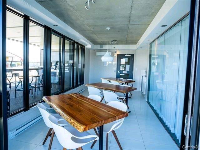 Sommet 3V - Piscine/Gym/Béton/Resto | 2832904