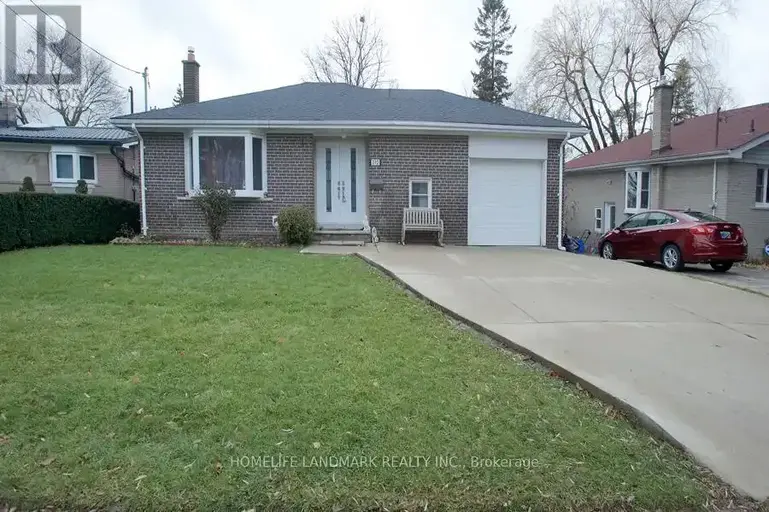 272 ESSEX (WORK OUT BASEMENT) AVENUE | 272 ESSEX (WORK OUT BASEMENT) AVENUE, Richmond Hill | 2833093