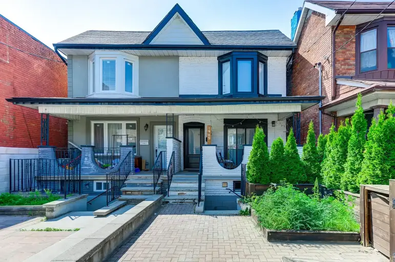 DAVENPORT | 1989 Davenport Road, Toronto | 2935879