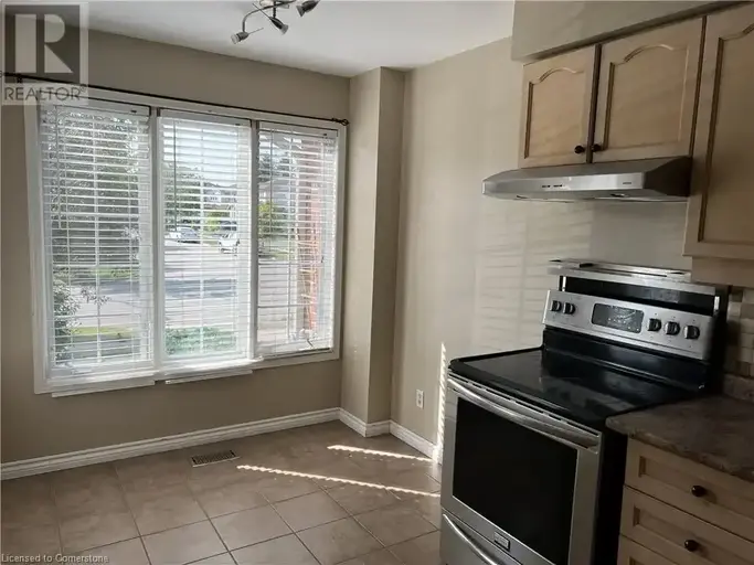358 UNIVERISTY Downs | 358 UNIVERISTY Downs, Waterloo | 2908899